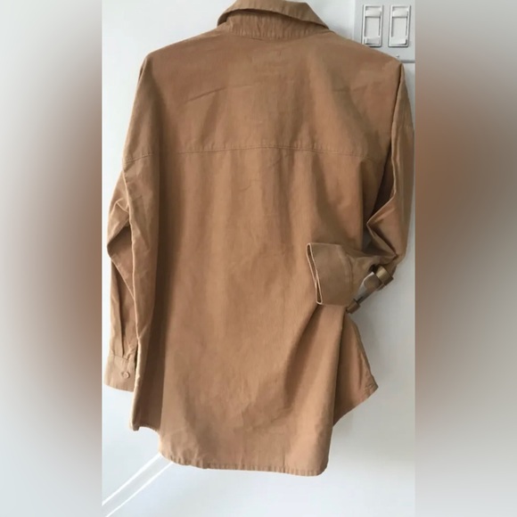 OAT New York •Buttoned Shirt • NWT• size: Medium • in 🐪 colour - Picture 4 of 5